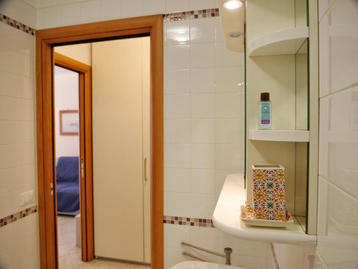 Rose De Mar - Grazioso Appartamento Con Posto Auto Grado Dış mekan fotoğraf